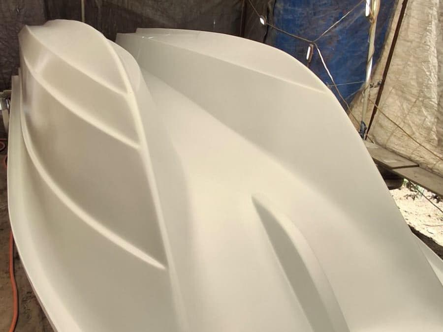 Bow wavebreak in the lamination shop